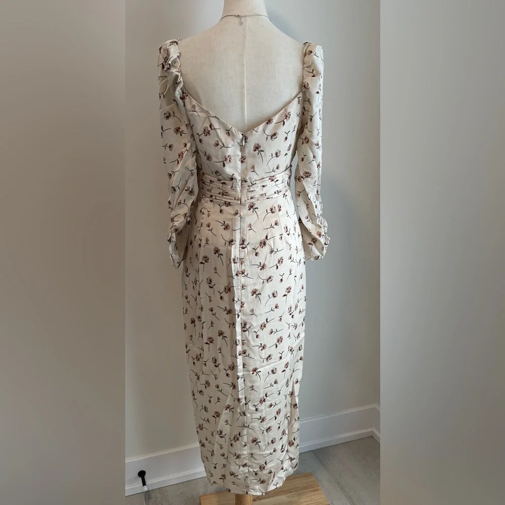 NWT - ASTR‎ Cream Floral Long Sleeve Dress - Picture 9 of 12
